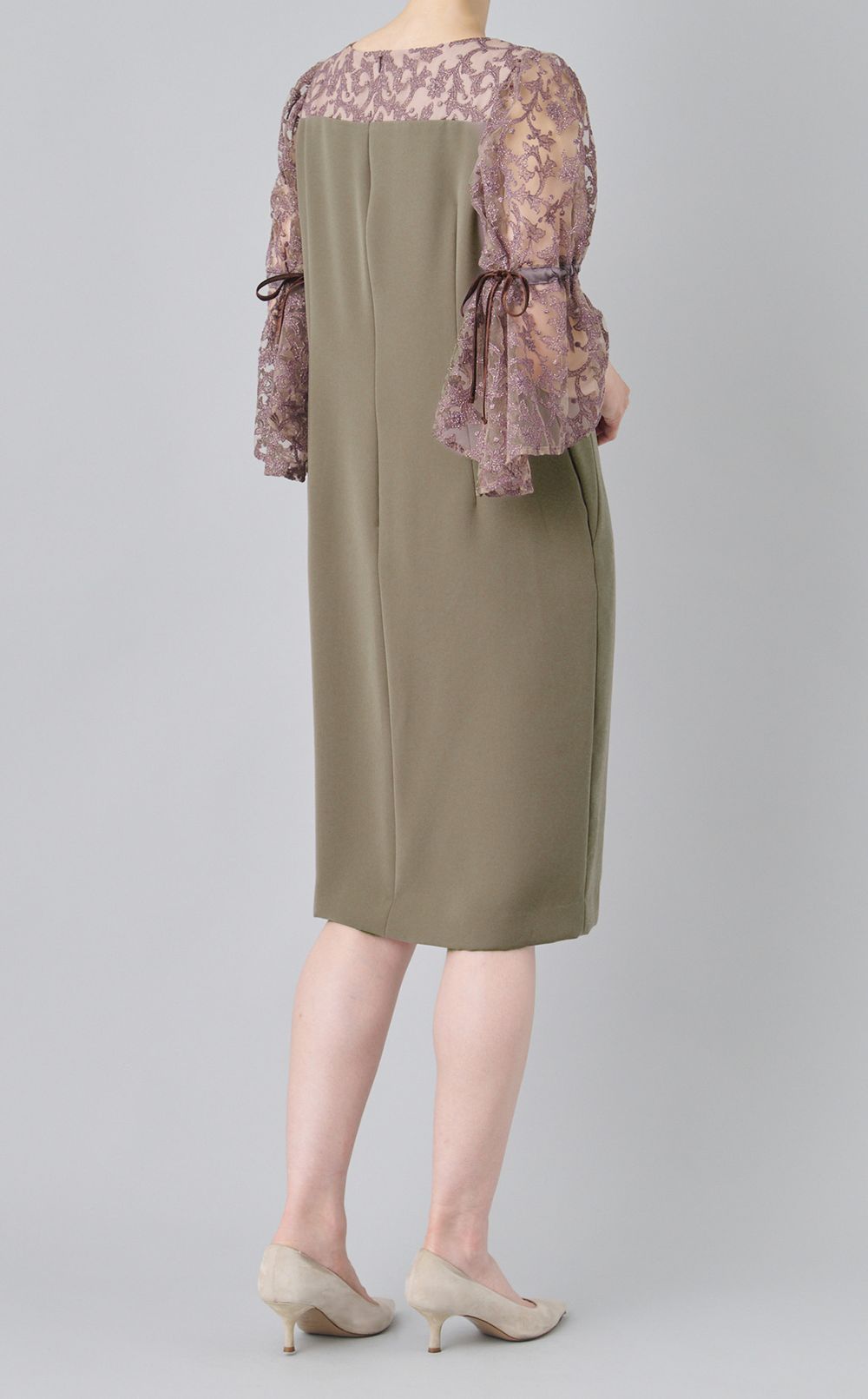 アラベスクレースドッキングドレス