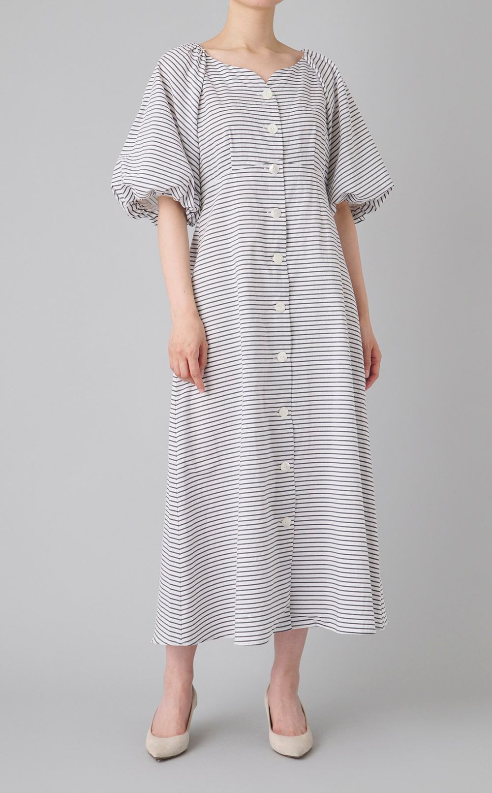 ボリュームスリーブワンピース