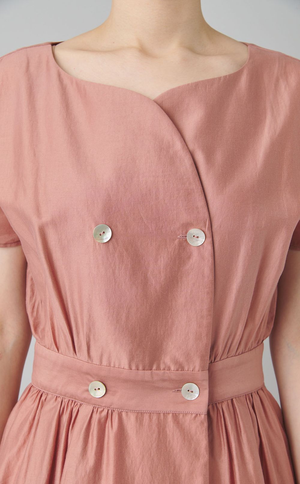 ウエストギャザー前開きワンピース