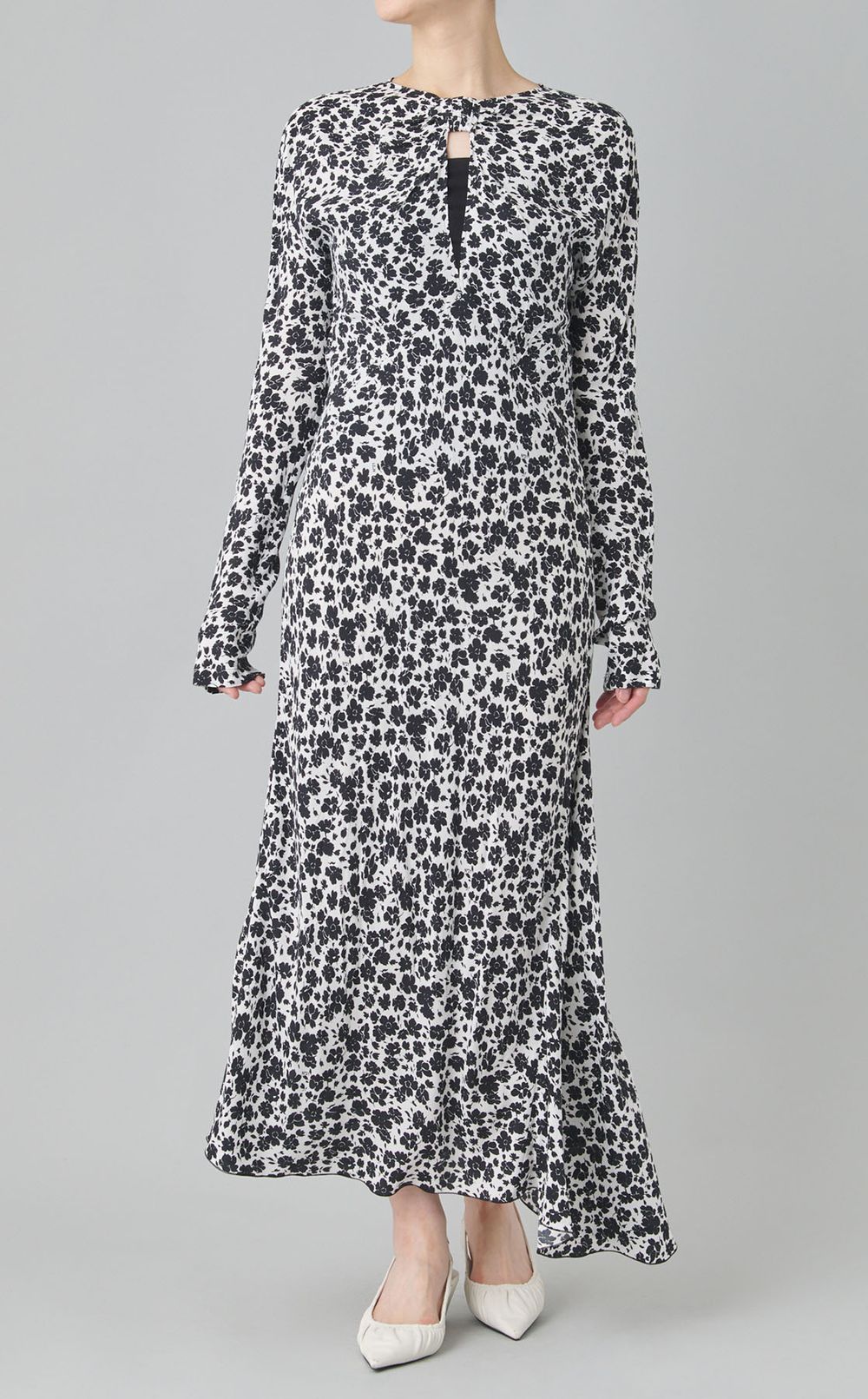 フラワープリン卜ギャザーネックワンピース