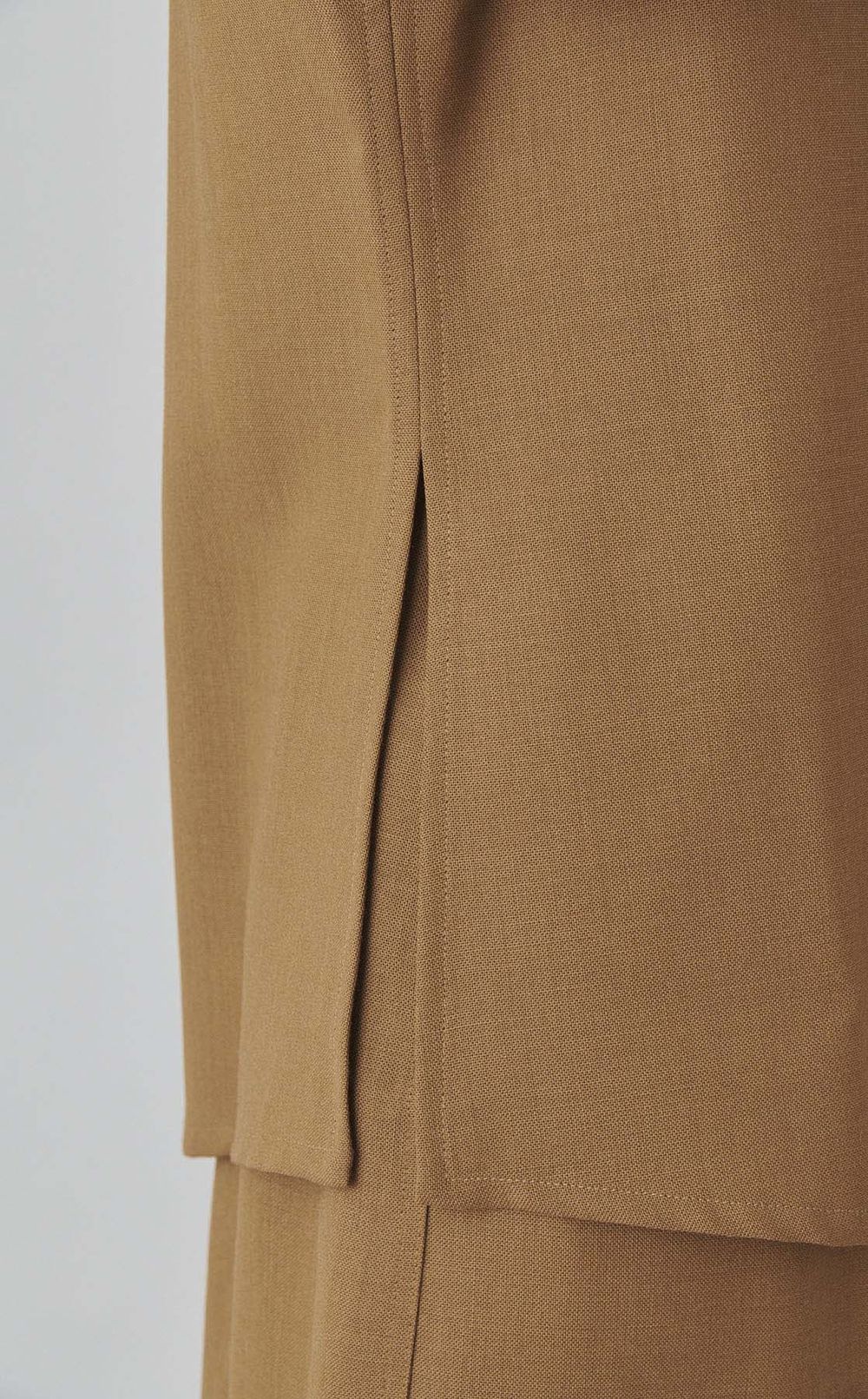 ボートネックボキシートップス