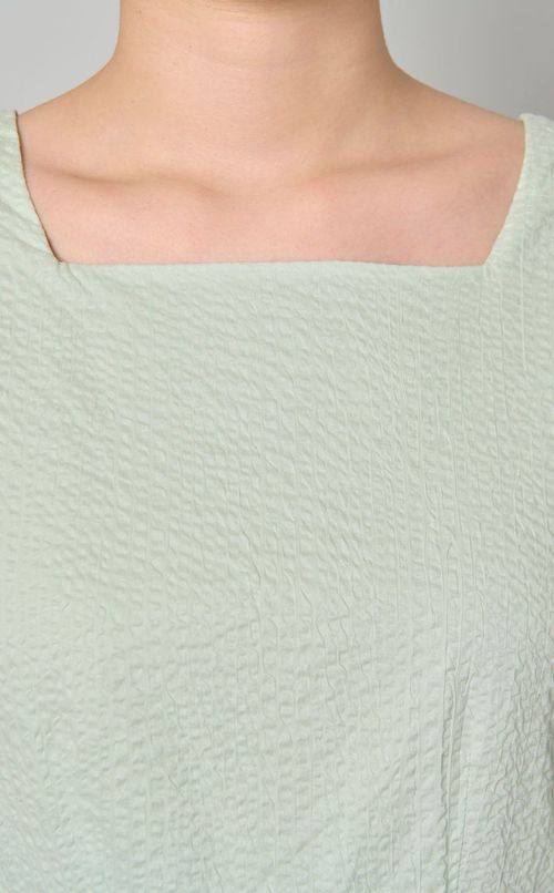 スクエアネックフレアワンピース