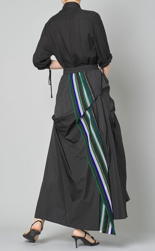 レースデザインロングスカート