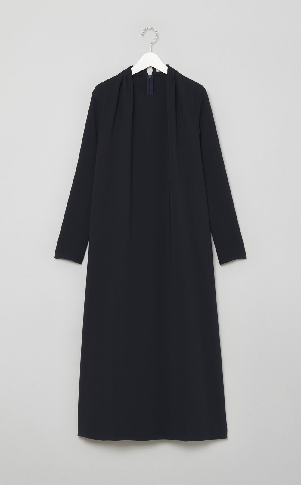 タックネックワンピース