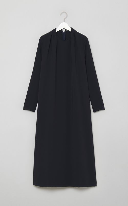 タックネックワンピース