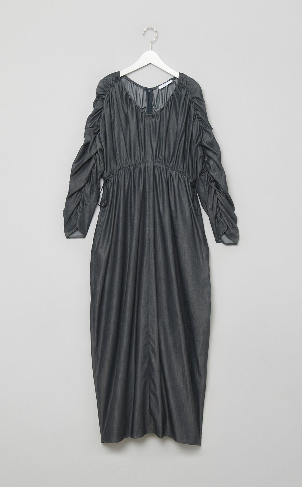 シャンブレーギャザースリーブワンピース