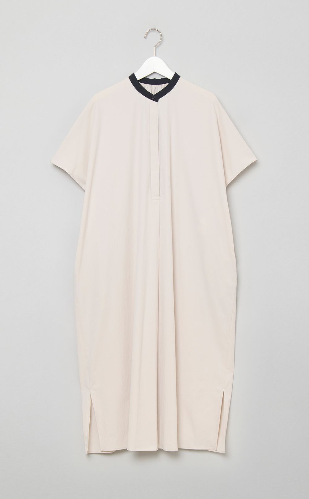 タイプライターバンドカラーワンピース