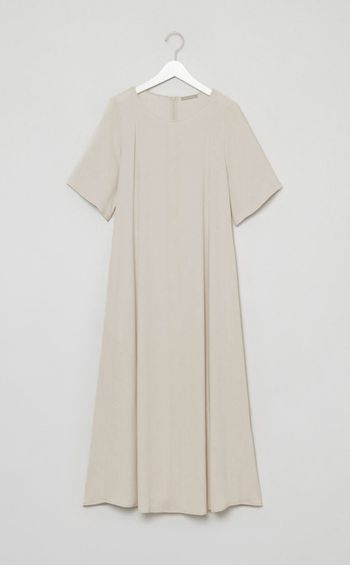 ボートネックフレアワンピース