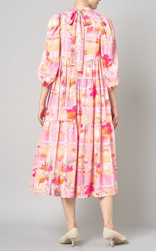 フラワープリントティアードワンピース