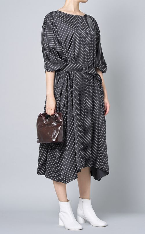 ストライプベルデットミディワンピース