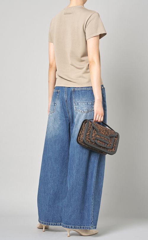 クルーネックハーフスリーブニット