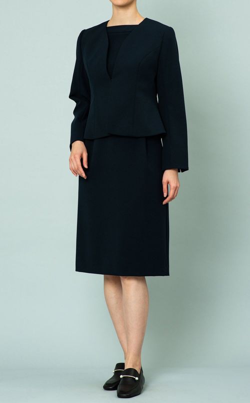 ノーカラーペプラムジャケット