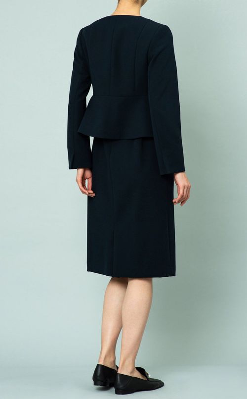 ノーカラーペプラムジャケット