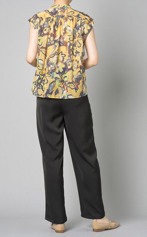 ガーデンフラワーギャザーブラウス