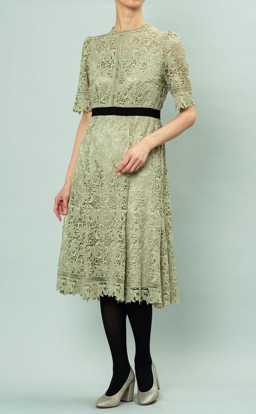 ウエストマークレースワンピース