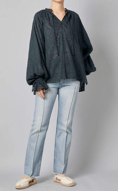 ボタニカルジャガードコットンブラウス