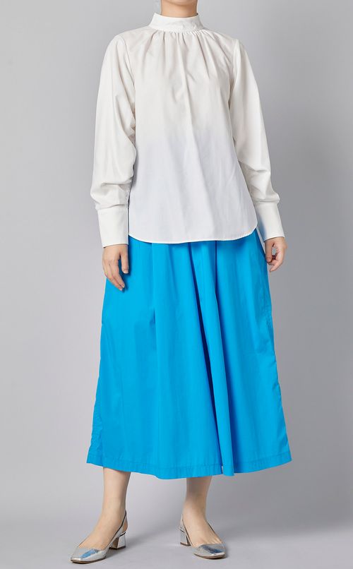 ハイネックギャザーブラウス