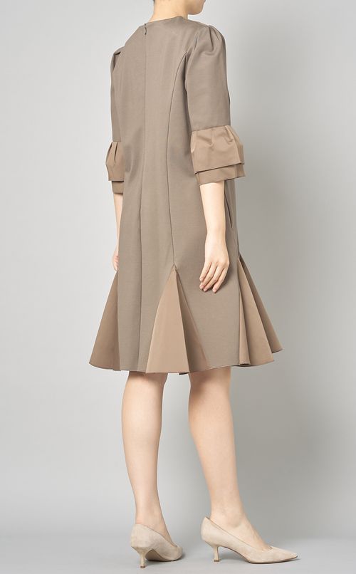 ストレッチポンチミニドレス