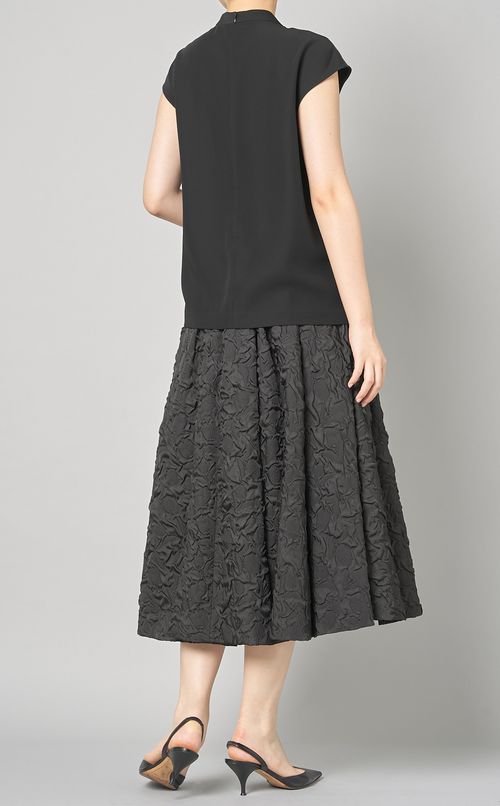ふくれジャガードミディスカート