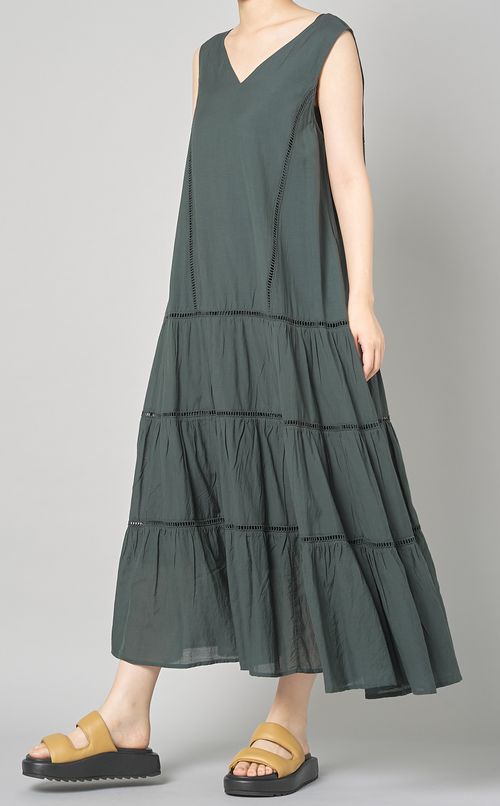 ハシゴレースティアードマキシワンピース