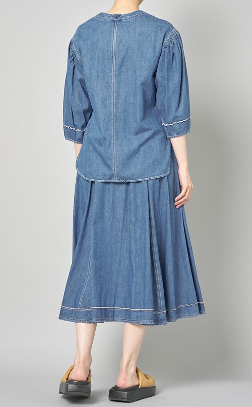 シャンブレーパフスリーブブラウス