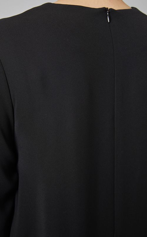 ヘムフリルロングスリーブパールドレス