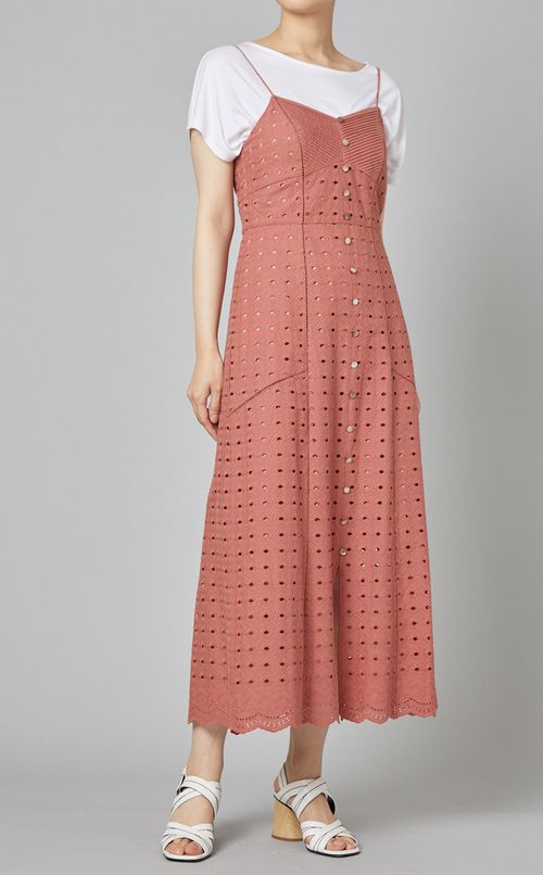 エンブロイダリーワンピース