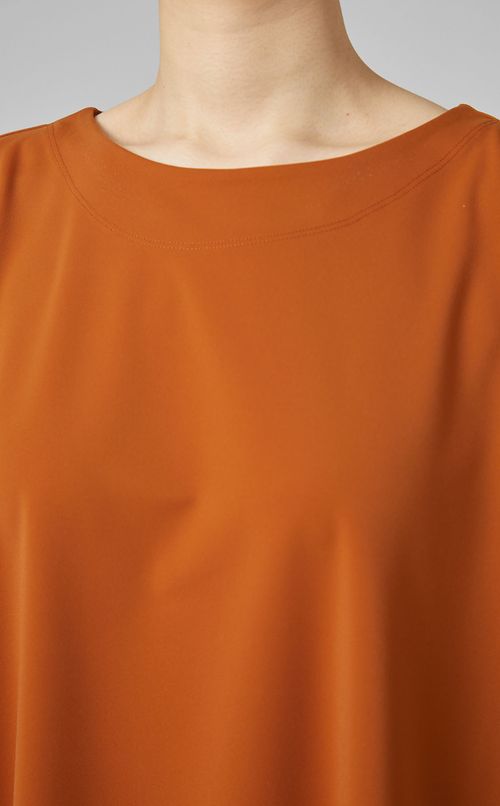 ポンチドロップショルダープルオーバー