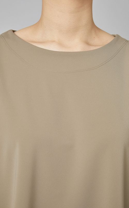 ポンチドロップショルダープルオーバー