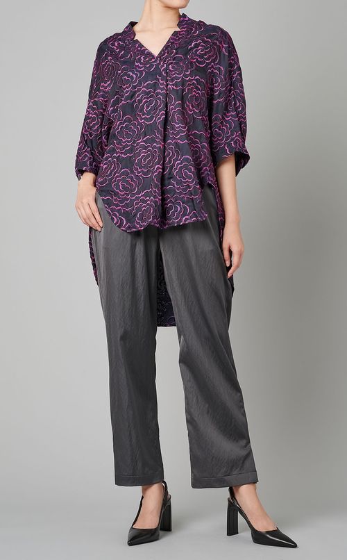 エンブロイダリーコットンブラウス