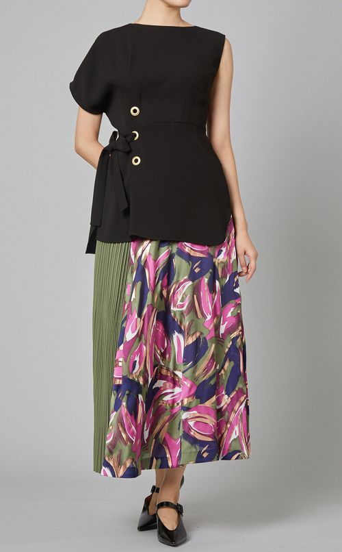 アシンメトリースリーブブラウス