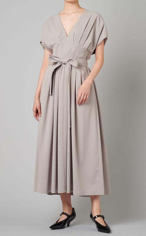 フロントタックワンピース