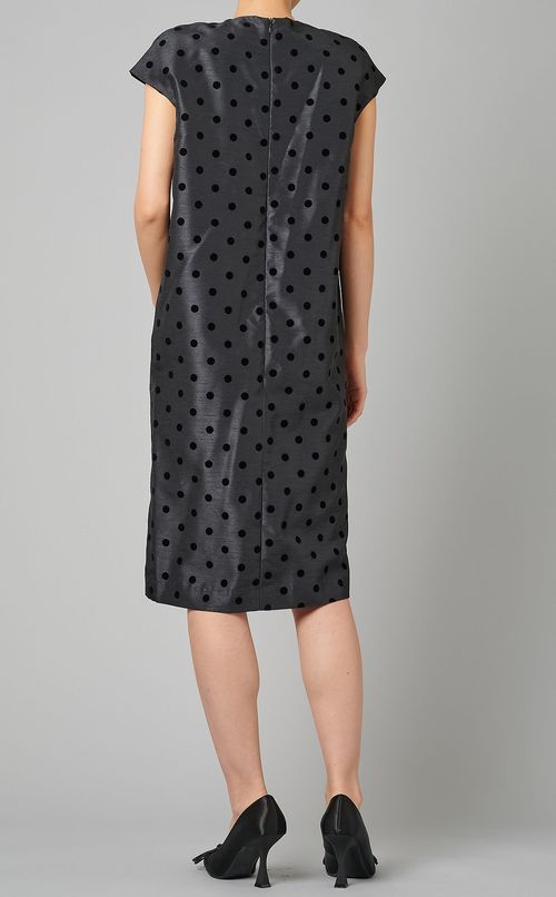 ドット柄Vネックドレス