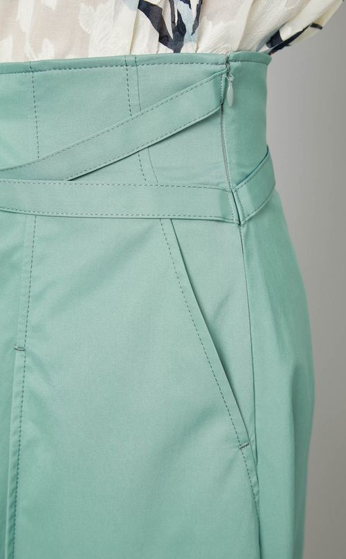 ボックスプリーツスカート