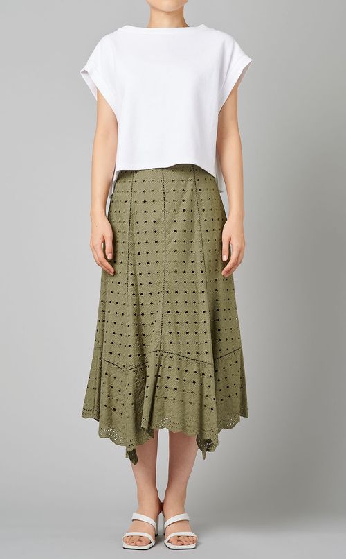 エンブロイダリーミディスカート