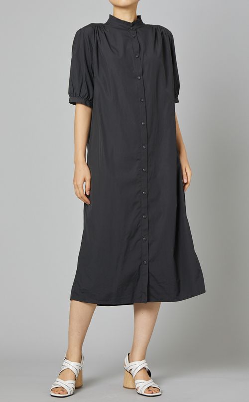 ギャザーデザインフレアワンピース