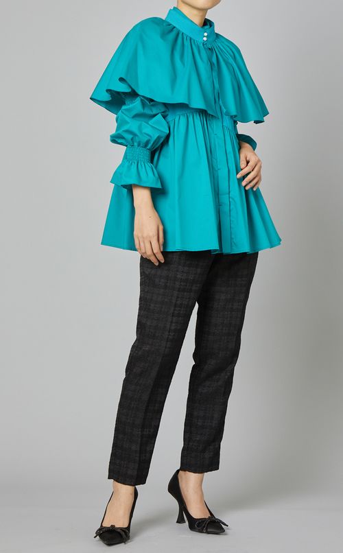 パール付ビッグカラーブラウス