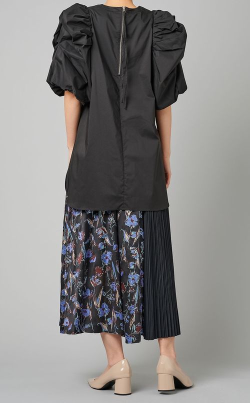 ボリュームバルーンブラウス