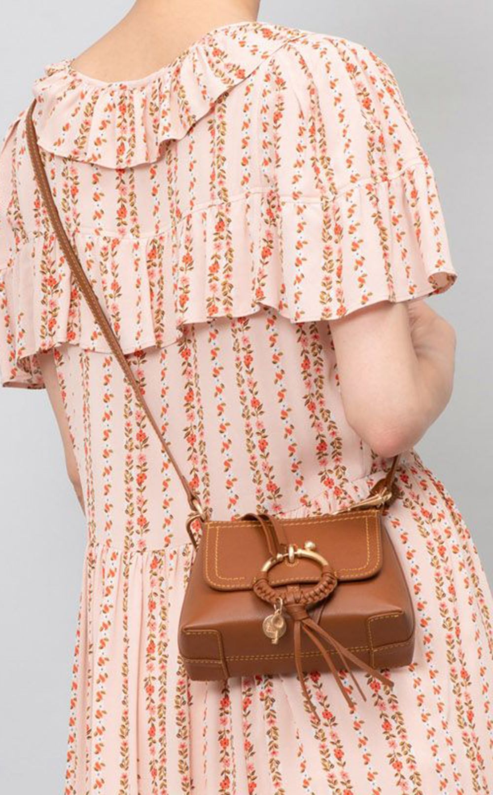 ステッチレザーショルダーバッグ