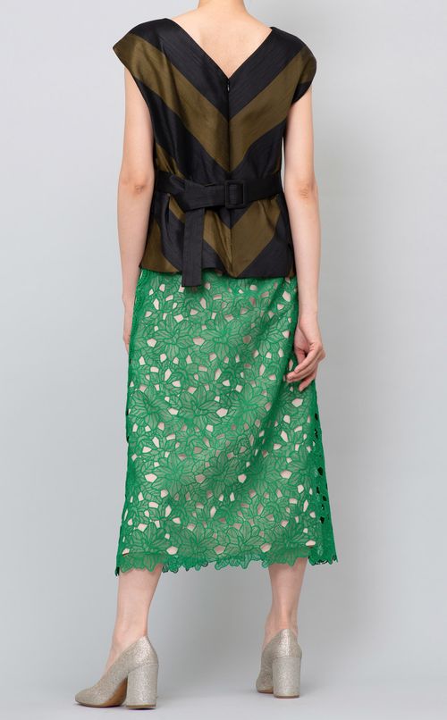 コードレースAラインスカート