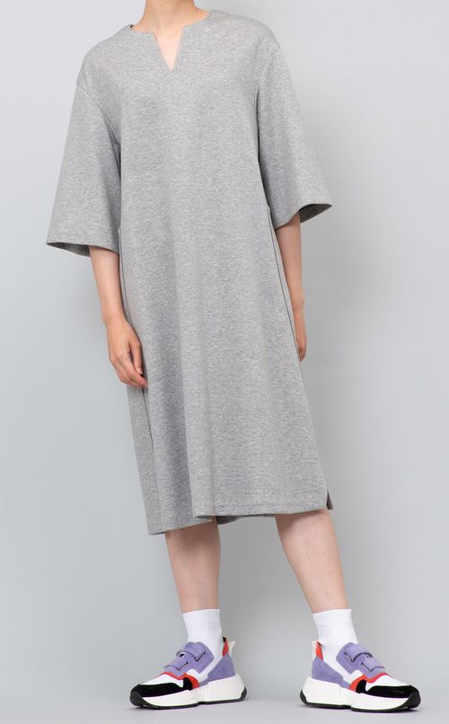 キーネックフレアワンピース