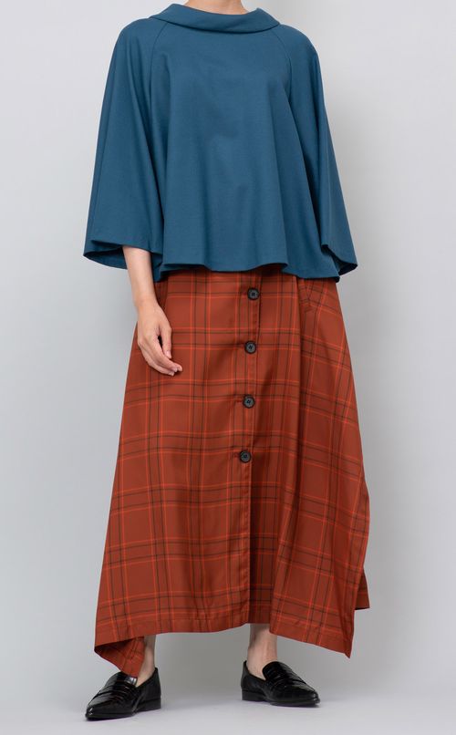 ロールネックショートブラウス