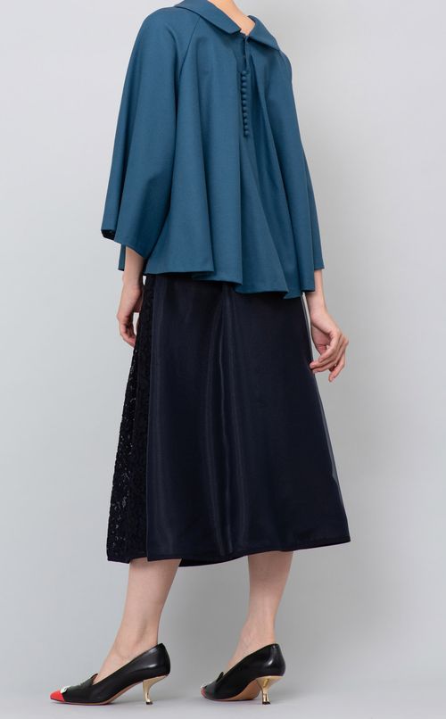 フロントレースタックスカート