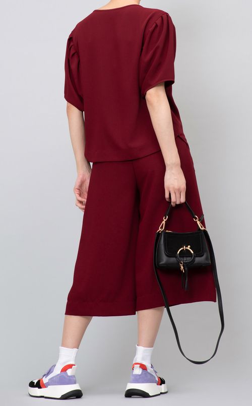 アームタック切替カットソー