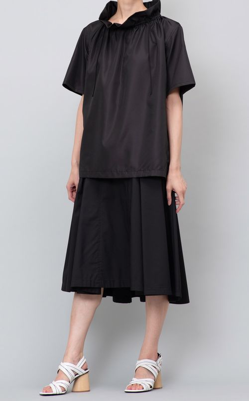 ハイネックギャザープルオーバー