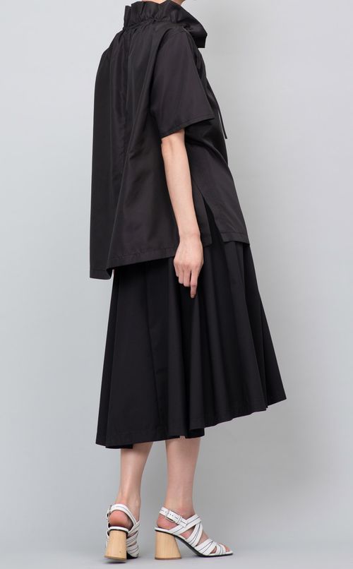 ハイネックギャザープルオーバー