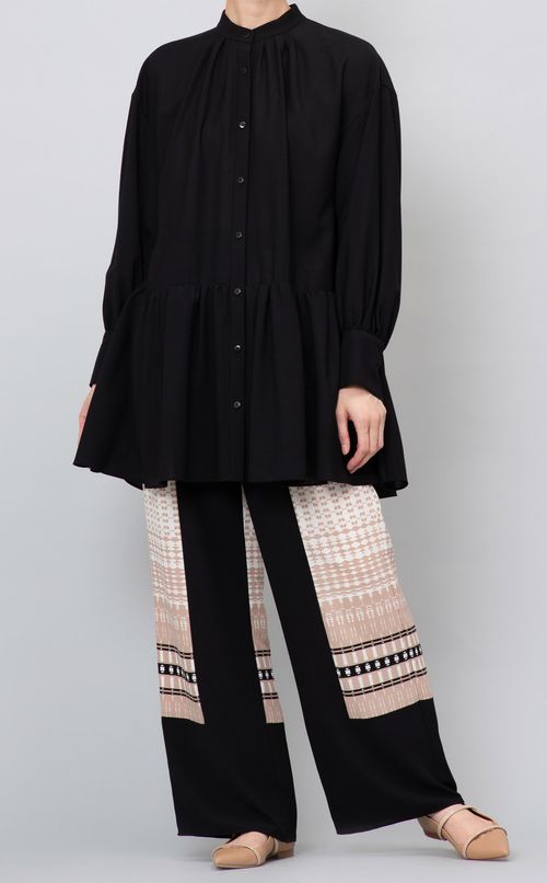 バンドカラーティアードブラウス