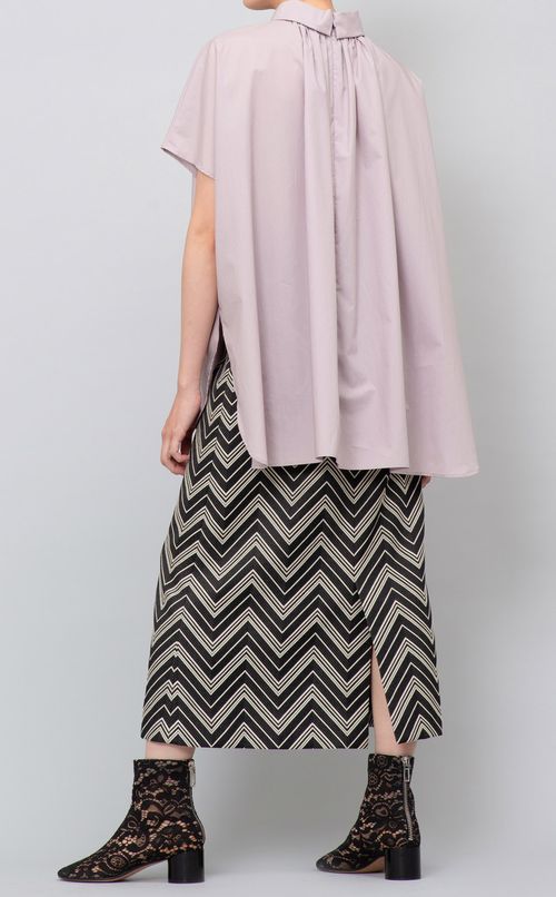 グラフィカルボーダーミディスカート