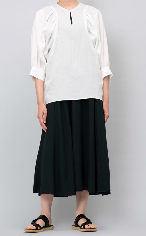 ボリュームギャザースリーブブラウス