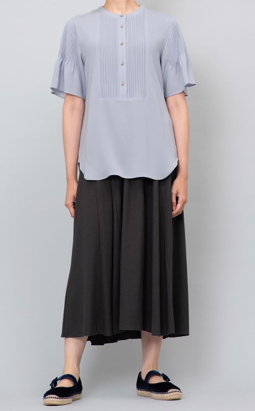 ピンタックフレアスリーブブラウス